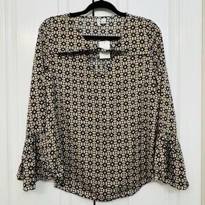 Cato NWT Tan & Black Flirty Blouse Key Hole Front & Flounce Sleeves Size Medium